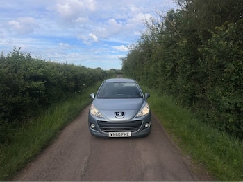 Used Peugeot 207 2010 for sale - 76908221: Photo