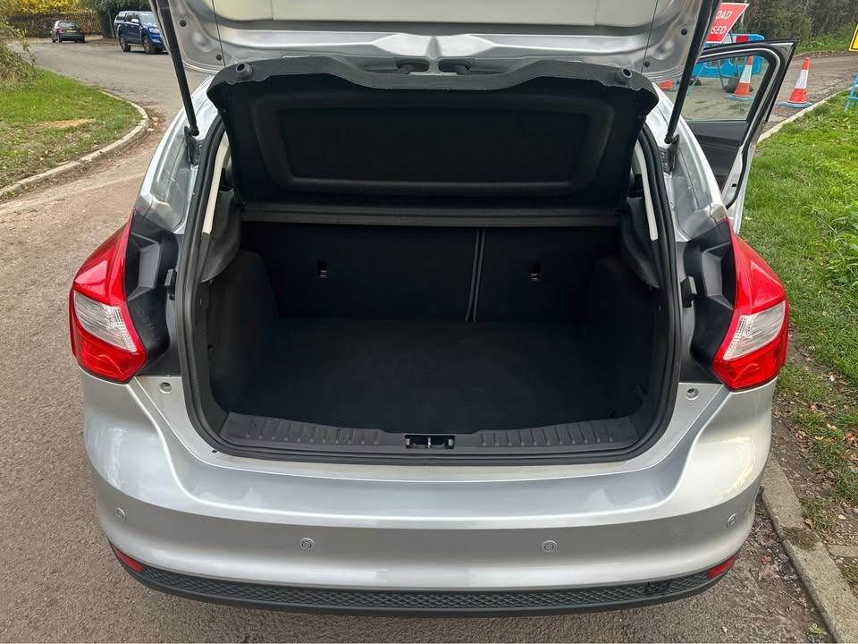 Used Ford Focus 2013 for sale - 76906141: Photo 9