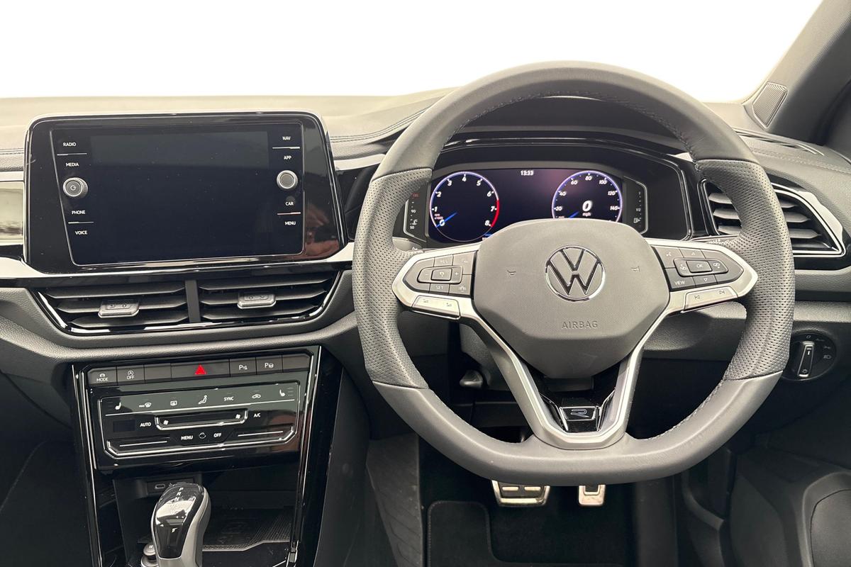 Used Volkswagen T-Roc 2025 for sale - 76895267: Photo 11