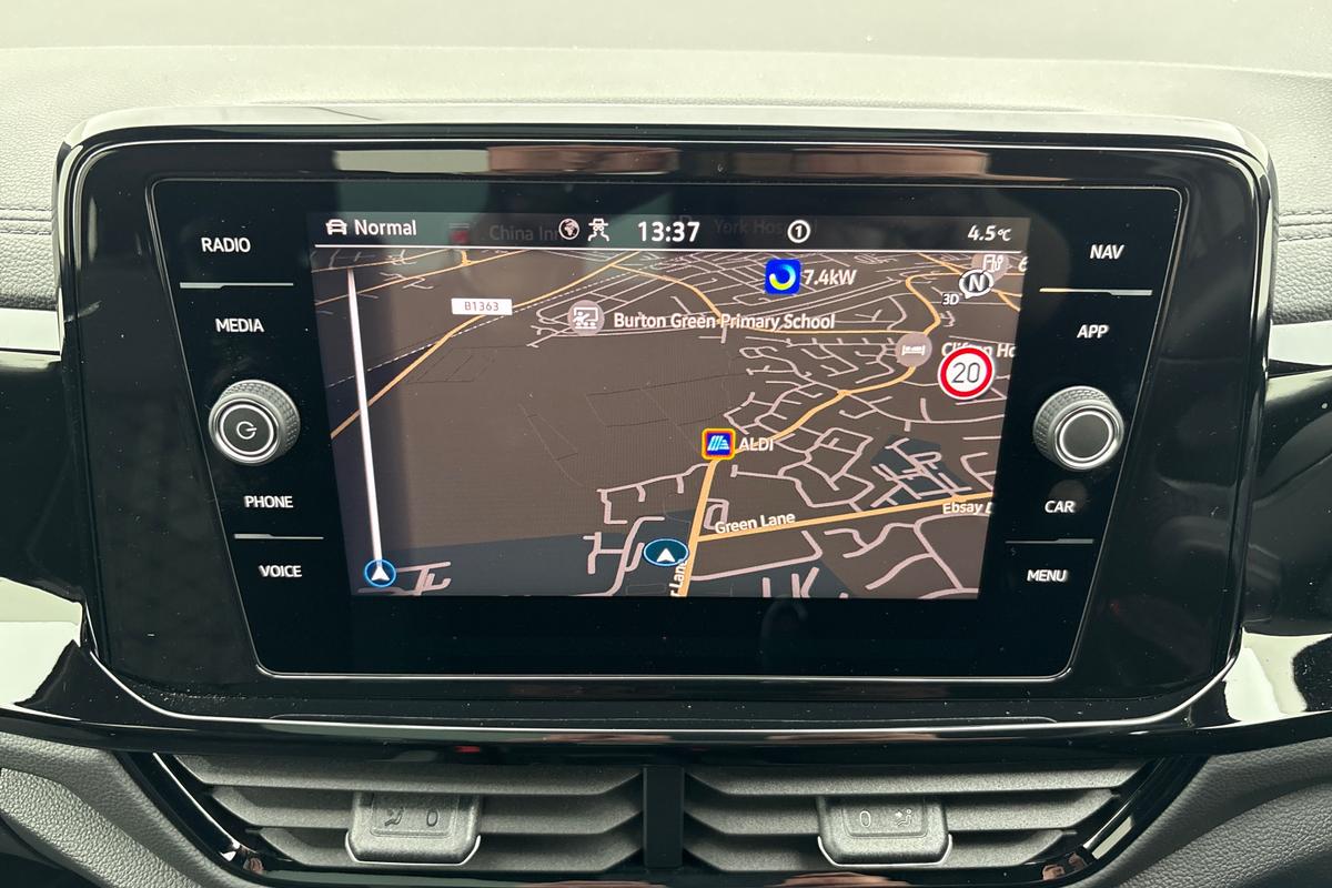 Used Volkswagen T-Roc 2025 for sale - 76895267: Photo 14