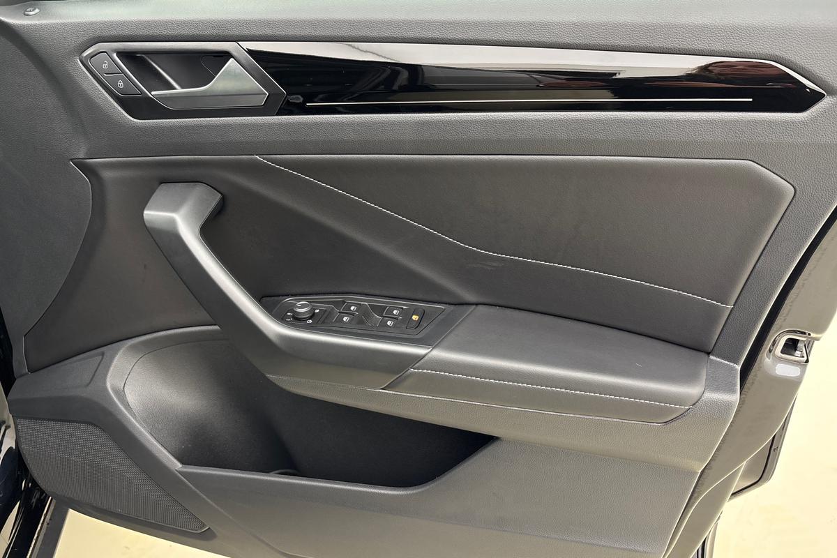 Used Volkswagen T-Roc 2025 for sale - 76895267: Photo 23