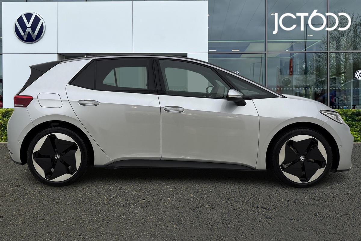 Used Volkswagen ID.3 2025 for sale - 76679458: Photo 4