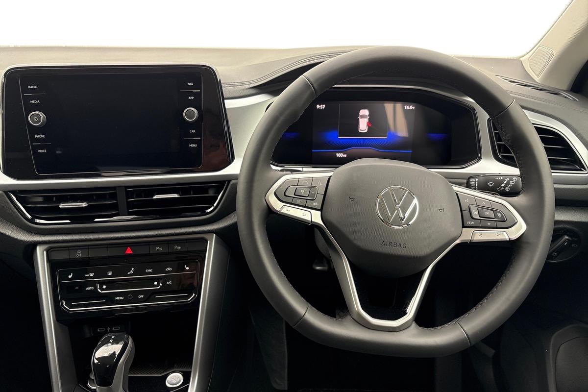 Used Volkswagen T-Roc 2025 for sale - 77902687: Photo 11