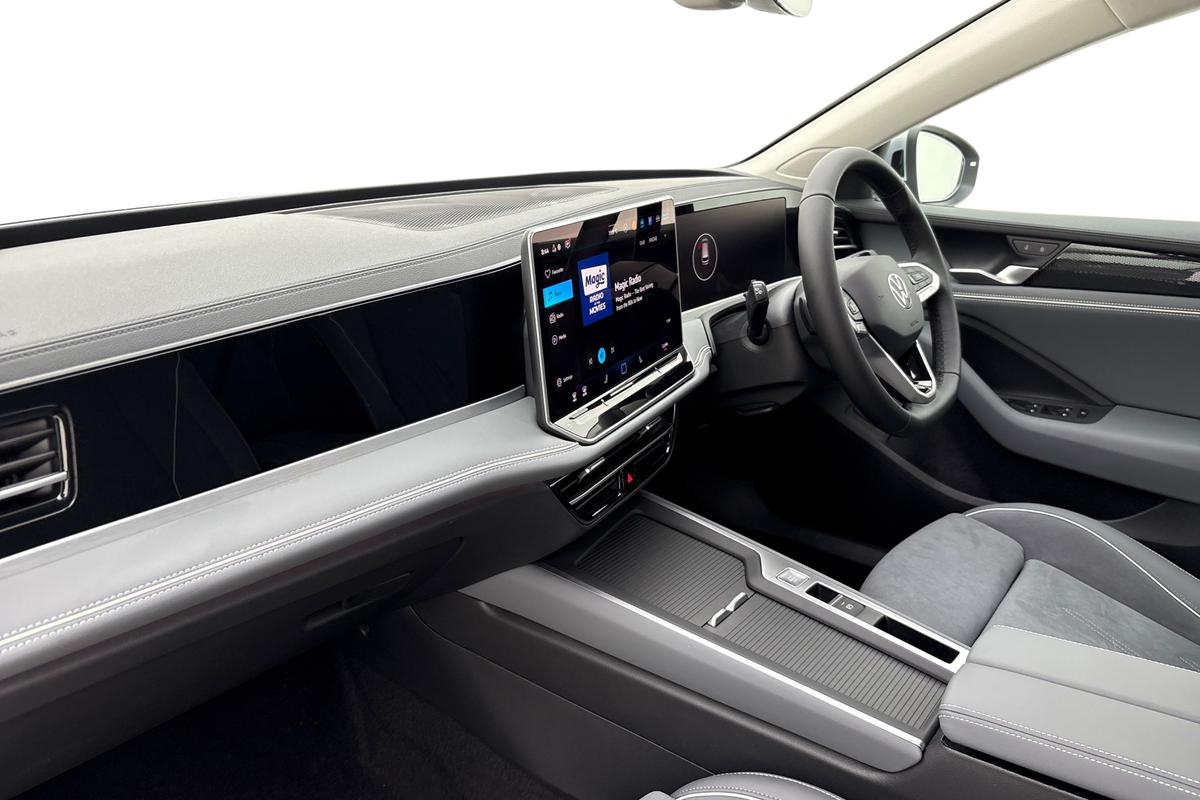 Used Volkswagen Passat 2025 for sale - 76680572: Photo 2