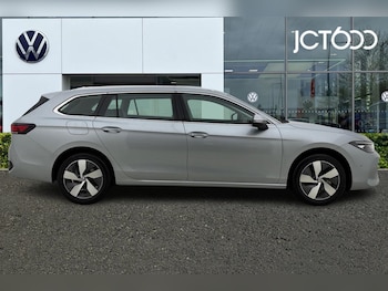 Used Volkswagen Passat 2025 for sale - 76680572: Photo