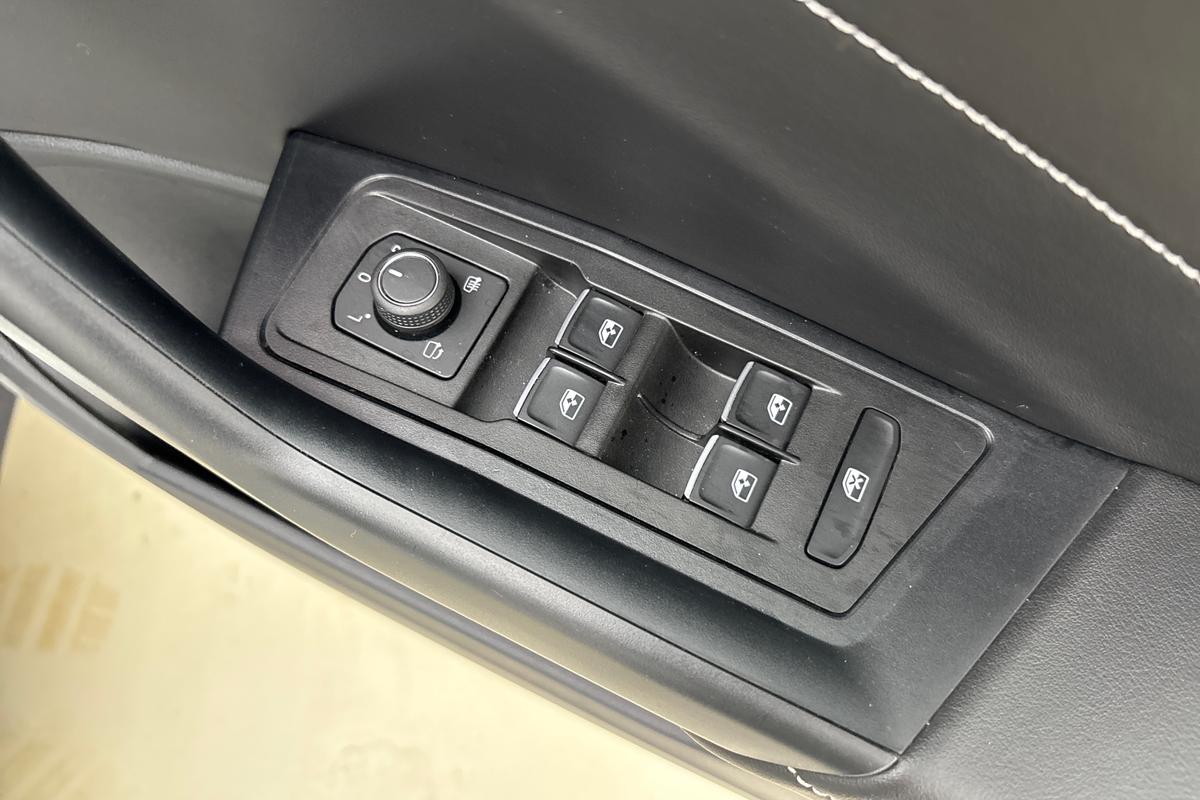 Used Volkswagen T-Roc 2024 for sale - 76678213: Photo 25