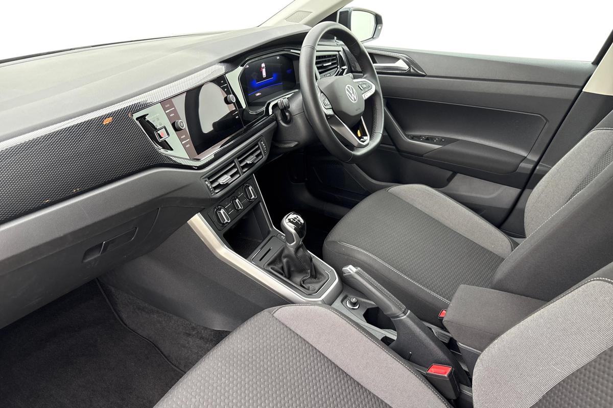 Used Volkswagen Polo 2024 for sale - 76919897: Photo 2