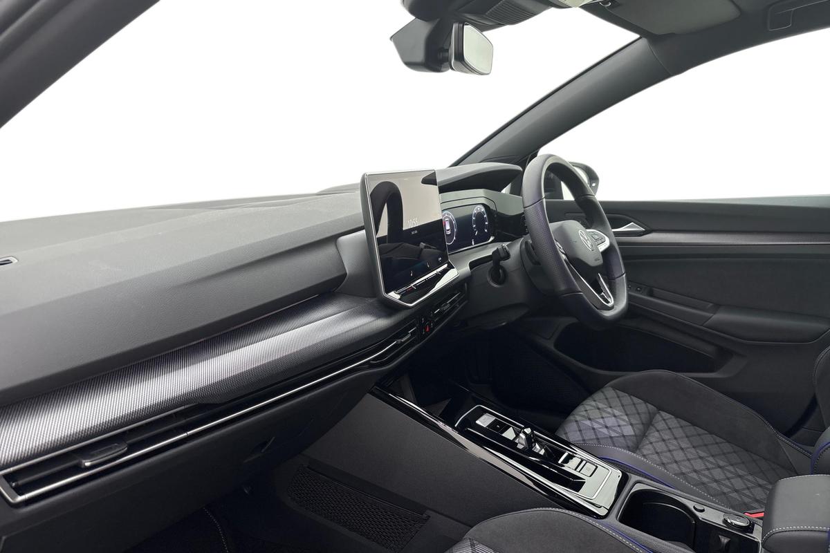 Used Volkswagen Golf 2025 for sale - 77533357: Photo 2