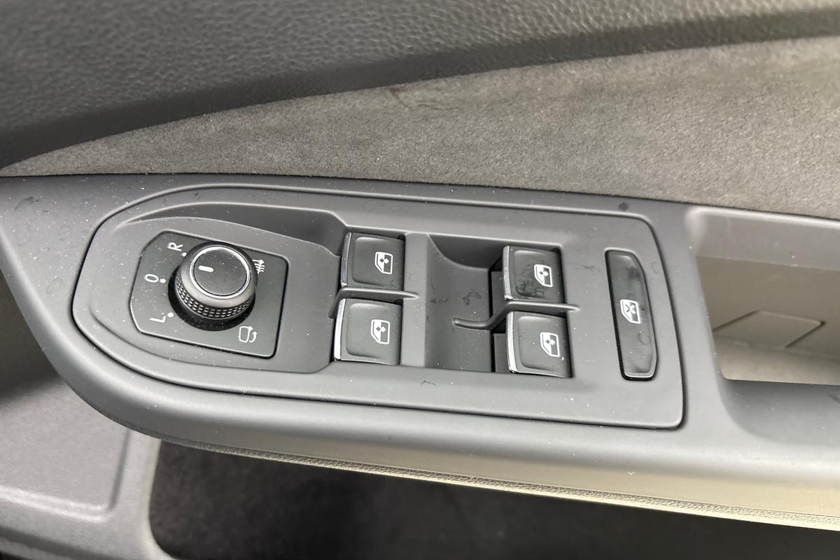 Used Volkswagen Golf 2025 for sale - 77533357: Photo 25