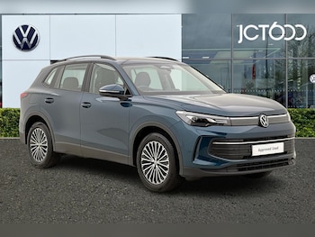 2025 (25) - 1.5 eTSI 150 Life 5dr DSG