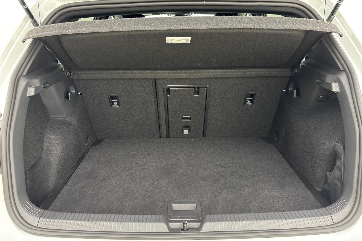 Used Volkswagen Golf 2023 for sale - 77533218: Photo 12