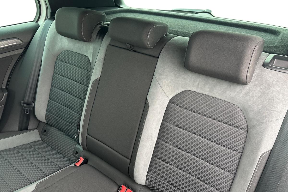 Used Volkswagen Golf 2020 for sale - 77048043: Photo 9