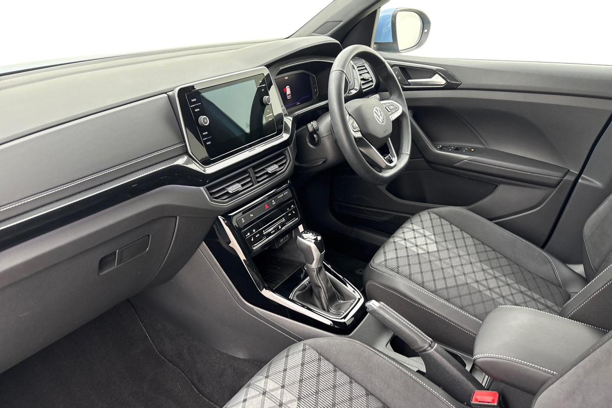 Used Volkswagen T-Cross 2025 for sale - 76680587: Photo 2