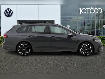 Used Volkswagen Golf 2024 for sale - 76948942: Photo