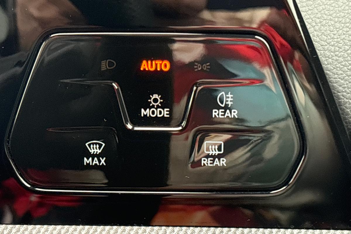 Used Volkswagen Golf 2024 for sale - 77533369: Photo 24