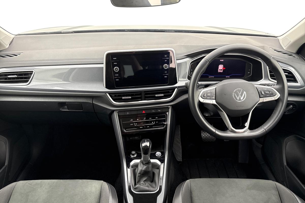 Used Volkswagen T-Roc 2023 for sale - 76675690: Photo 10