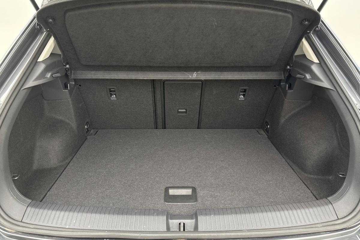 Used Volkswagen T-Roc 2023 for sale - 76675690: Photo 12