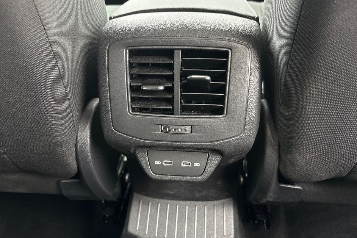 Used Volkswagen T-Roc 2023 for sale - 76675690: Photo 22