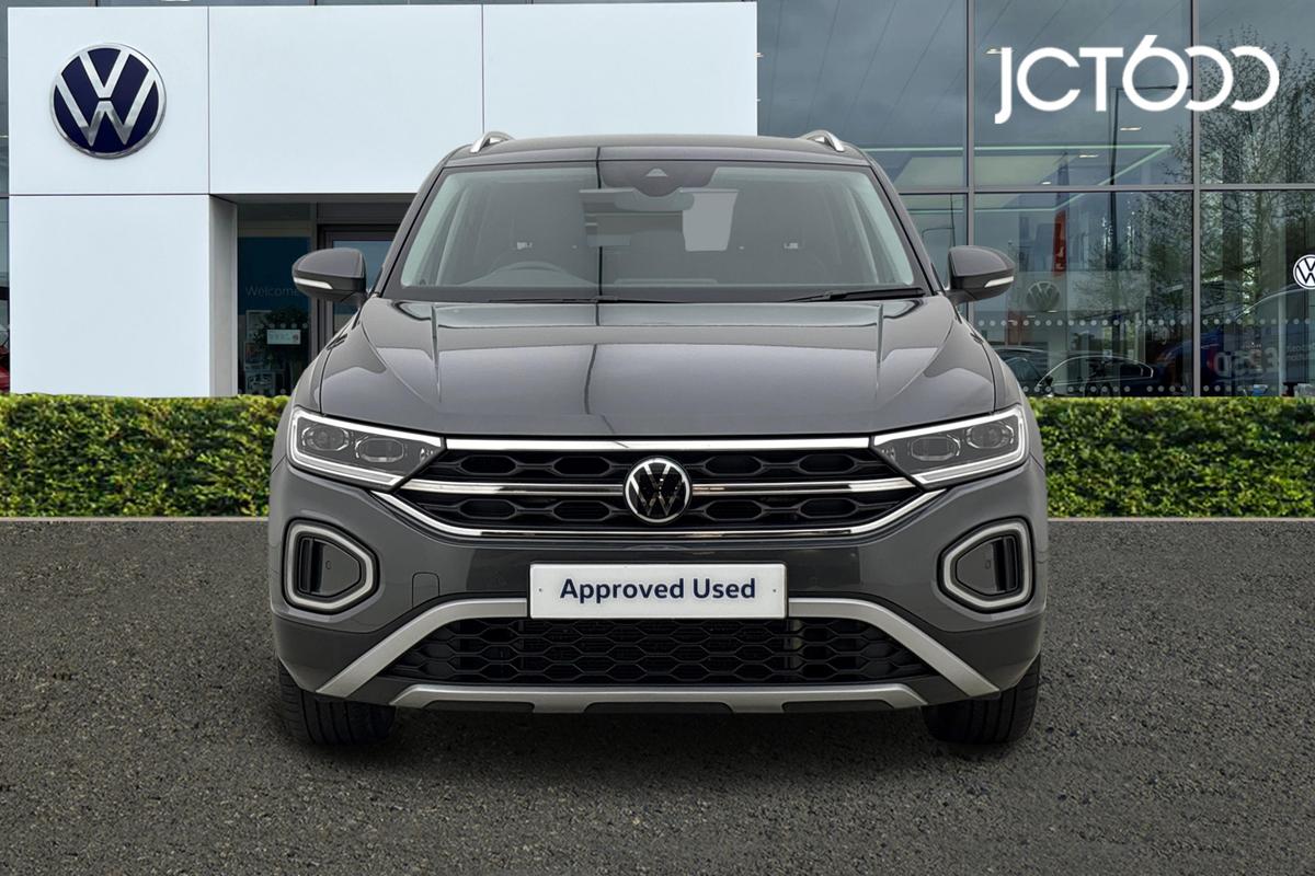 Used Volkswagen T-Roc 2023 for sale - 76675690: Photo 8