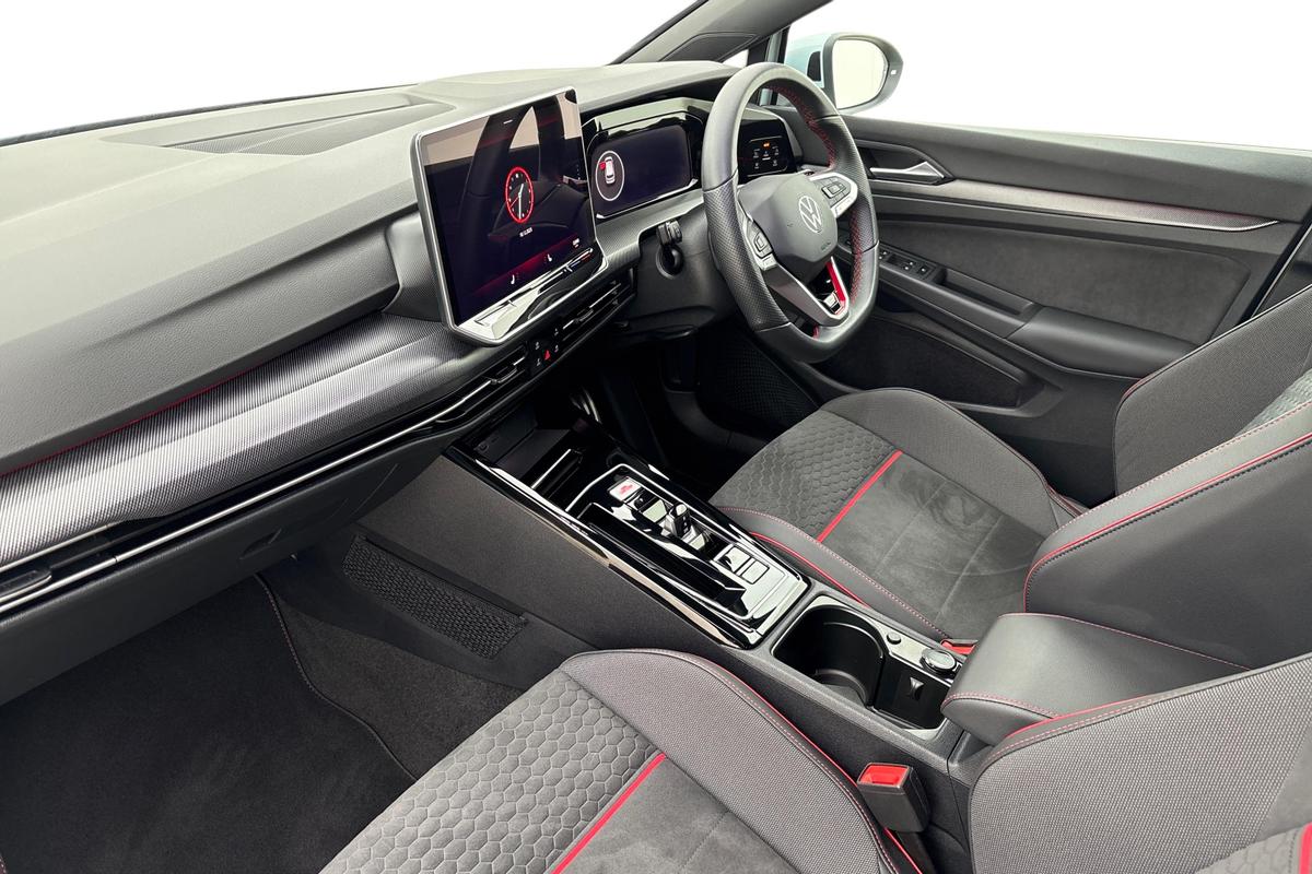 Used Volkswagen Golf 2025 for sale - 77533182: Photo 2