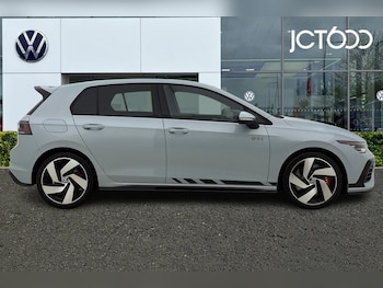 Used Volkswagen Golf 2025 for sale - 77533182: Photo