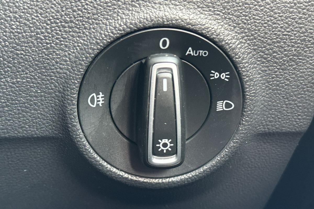 Used Volkswagen T-Roc 2018 for sale - 77420987: Photo 24