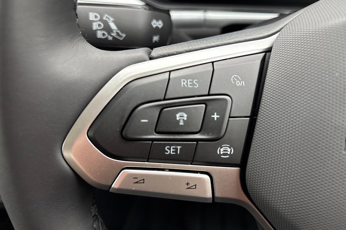 Used Volkswagen T-Roc 2025 for sale - 77629258: Photo 16