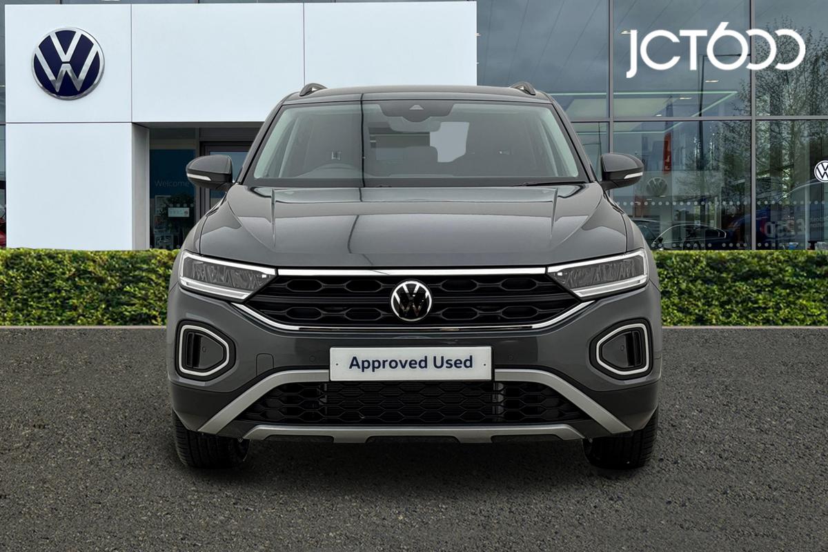 Used Volkswagen T-Roc 2025 for sale - 77629258: Photo 8