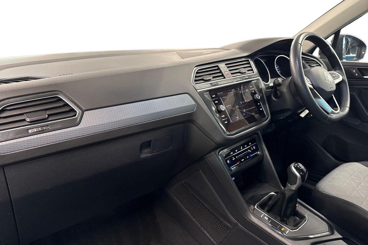 Used Volkswagen Tiguan 2022 for sale - 78015168: Photo 2