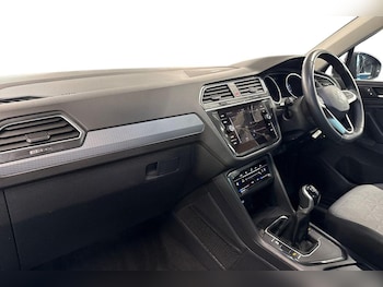 Used Volkswagen Tiguan 2022 for sale - 78015168: Photo