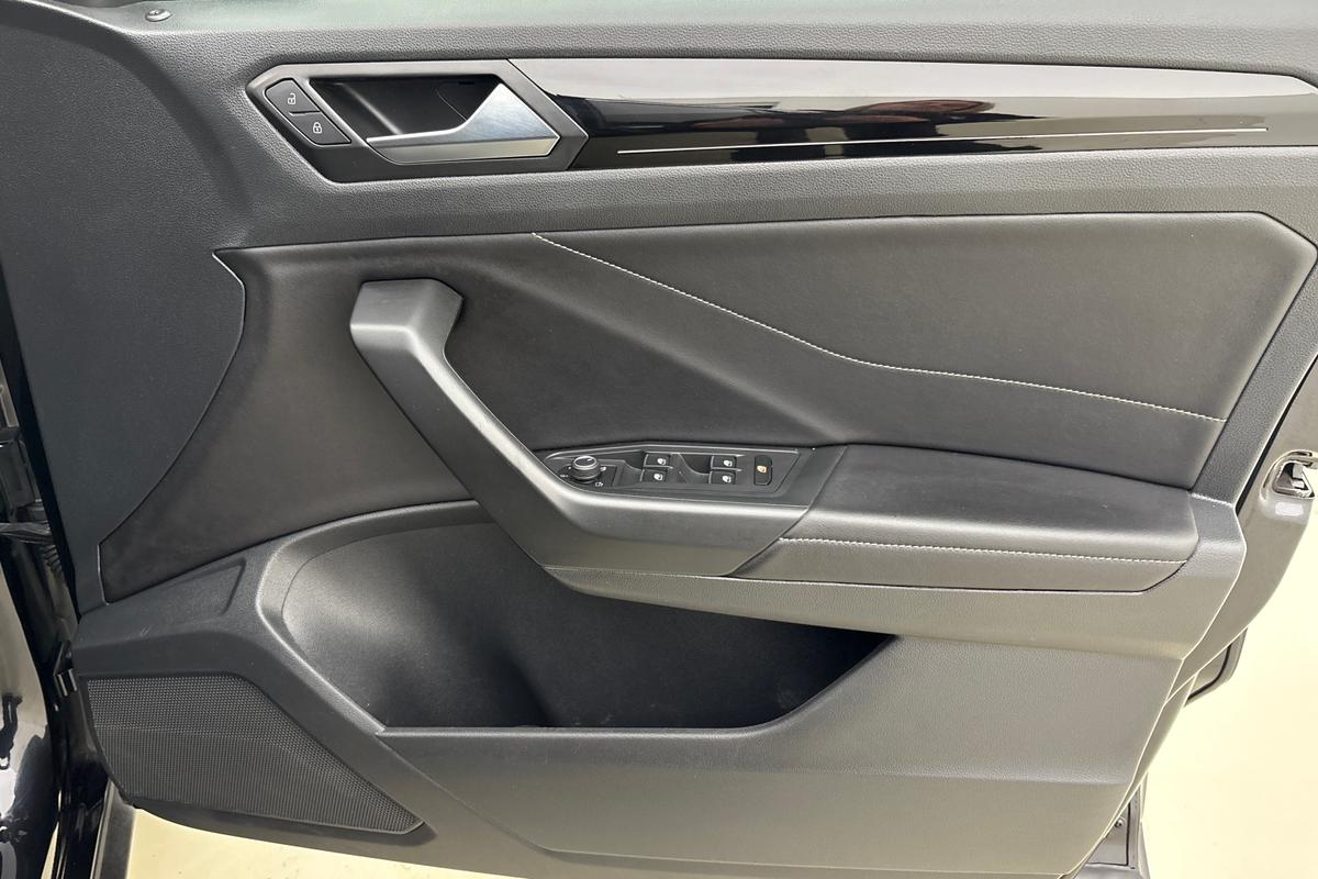 Used Volkswagen T-Roc 2022 for sale - 77005878: Photo 25