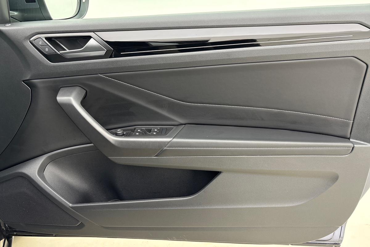 Used Volkswagen T-Roc 2025 for sale - 77931597: Photo 23