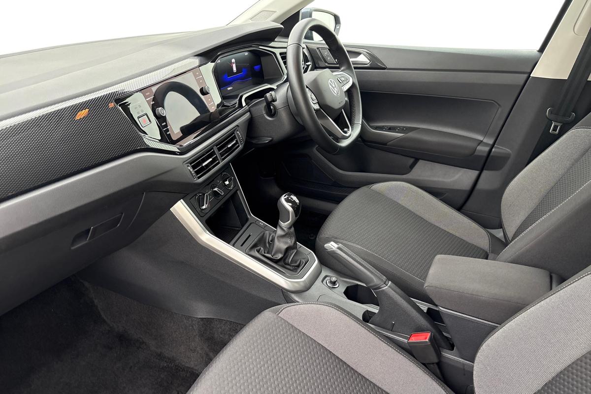 Used Volkswagen Polo 2024 for sale - 76677185: Photo 2