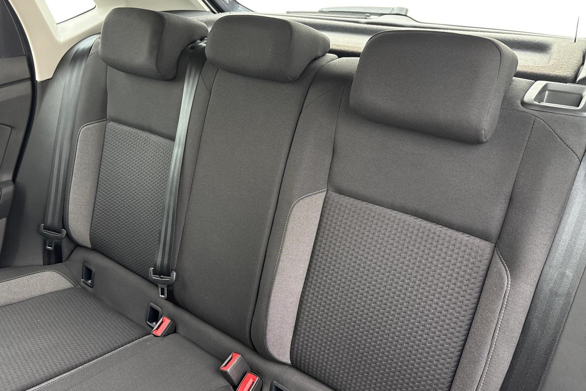 Used Volkswagen Polo 2024 for sale - 76677185: Photo 9