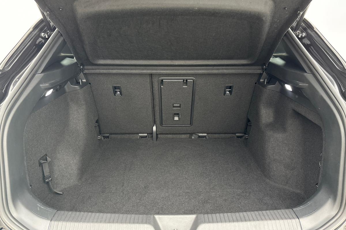 Used Volkswagen ID.4 2022 for sale - 77533239: Photo 12