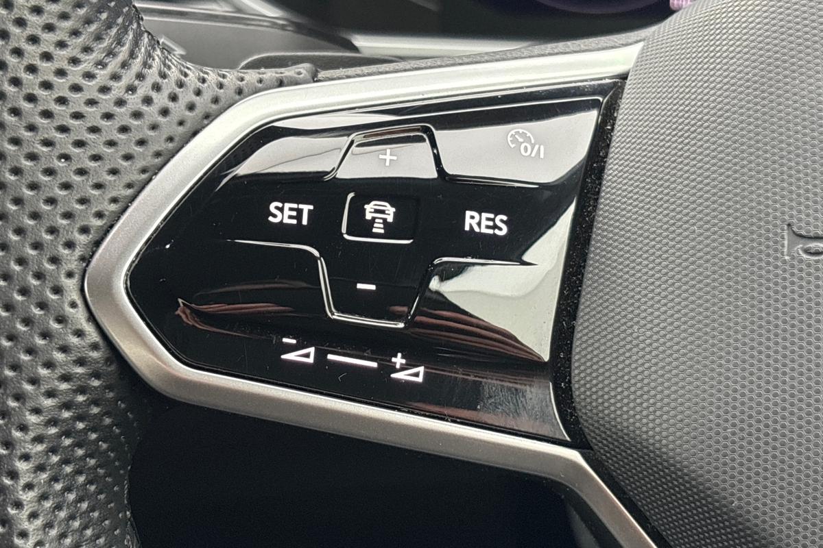 Used Volkswagen T-Roc 2022 for sale - 77763401: Photo 16