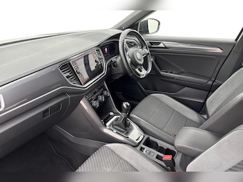 Used Volkswagen T-Roc 2020 for sale - 78098840: Photo