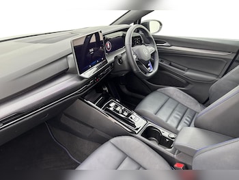 Used Volkswagen Golf 2025 for sale - 77005866: Photo