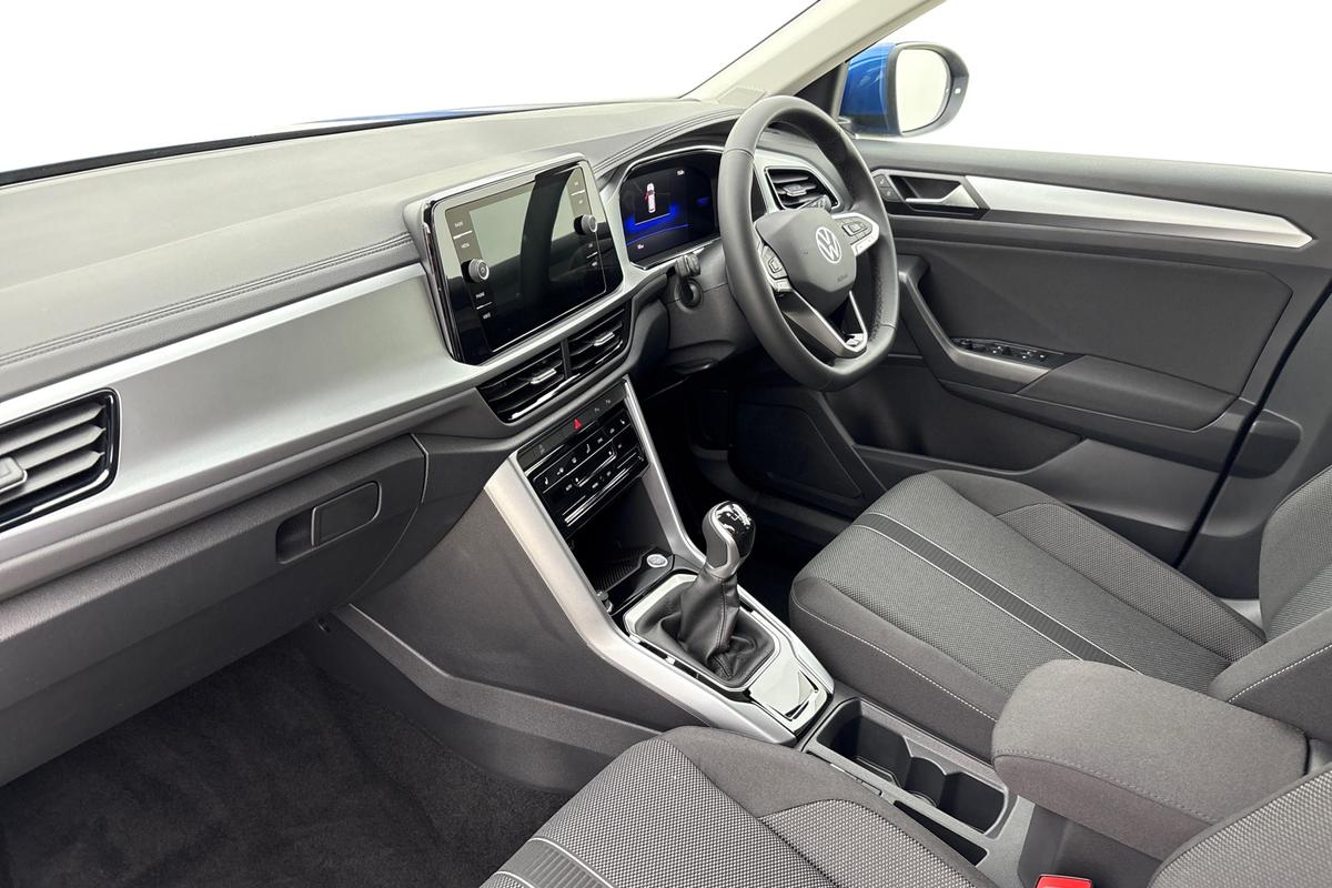 Used Volkswagen T-Roc 2025 for sale - 77057717: Photo 2