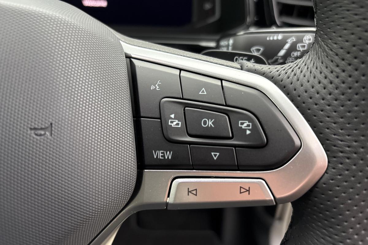 Used Volkswagen T-Roc 2025 for sale - 76678354: Photo 17