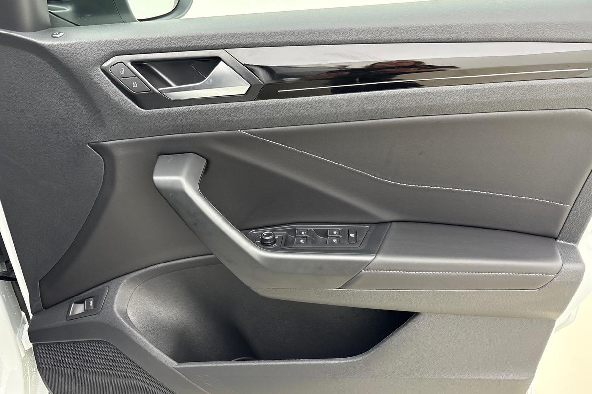 Used Volkswagen T-Roc 2025 for sale - 76678354: Photo 24