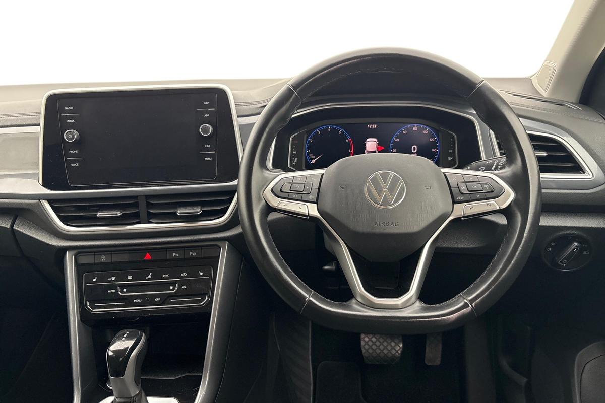 Used Volkswagen T-Roc 2024 for sale - 76677218: Photo 11