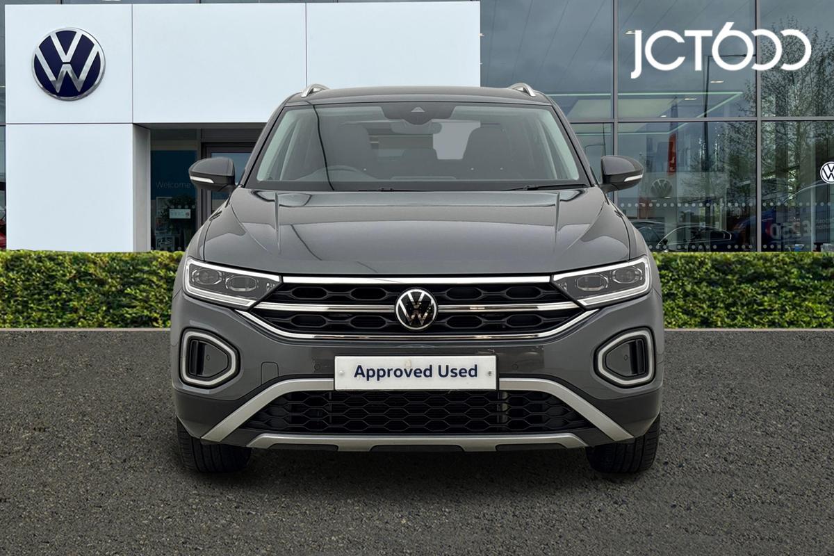 Used Volkswagen T-Roc 2024 for sale - 76677218: Photo 8