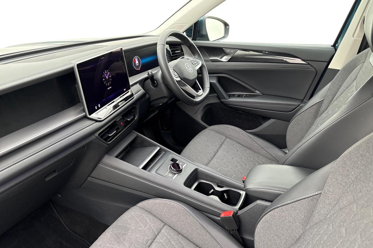 Used Volkswagen Touran 2025 for sale - 78105609: Photo 2