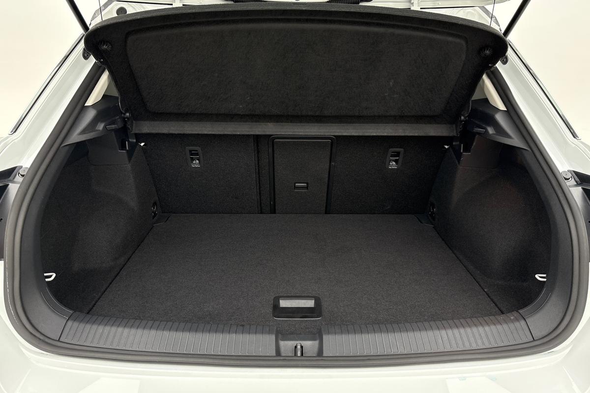 Used Volkswagen T-Roc 2022 for sale - 76674384: Photo 12