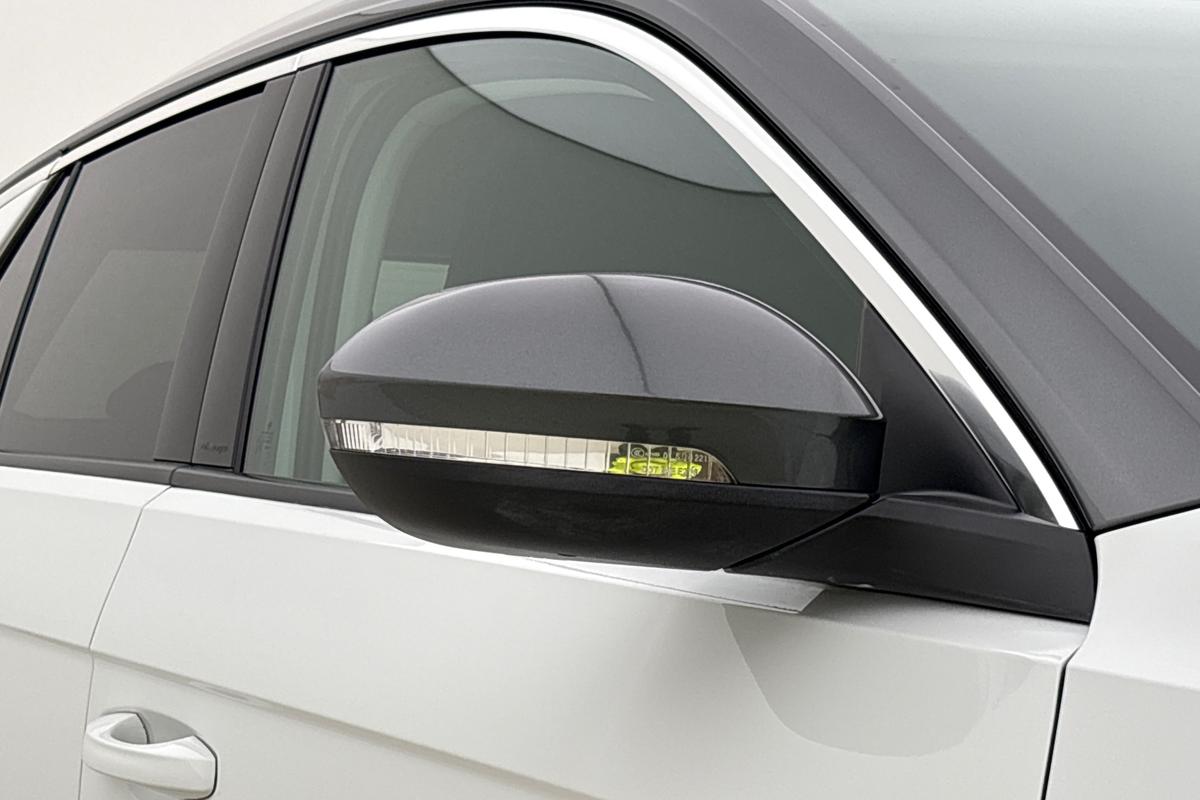 Used Volkswagen T-Roc 2022 for sale - 76674384: Photo 20