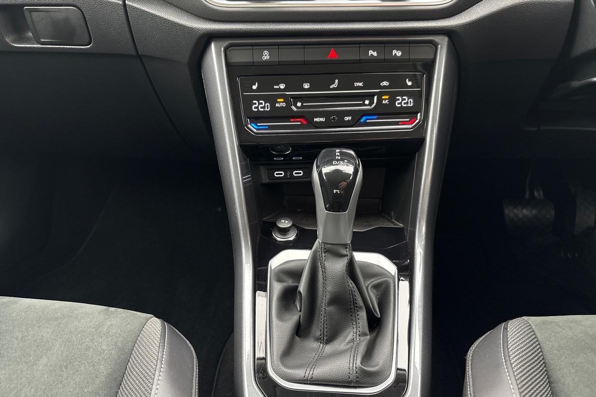 Used Volkswagen T-Roc 2022 for sale - 76674384: Photo 25