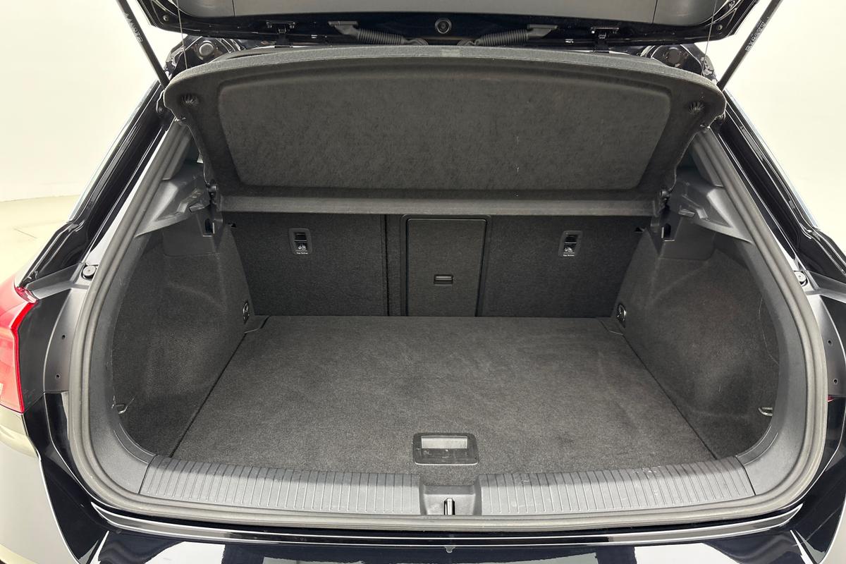 Used Volkswagen T-Roc 2022 for sale - 77533166: Photo 12