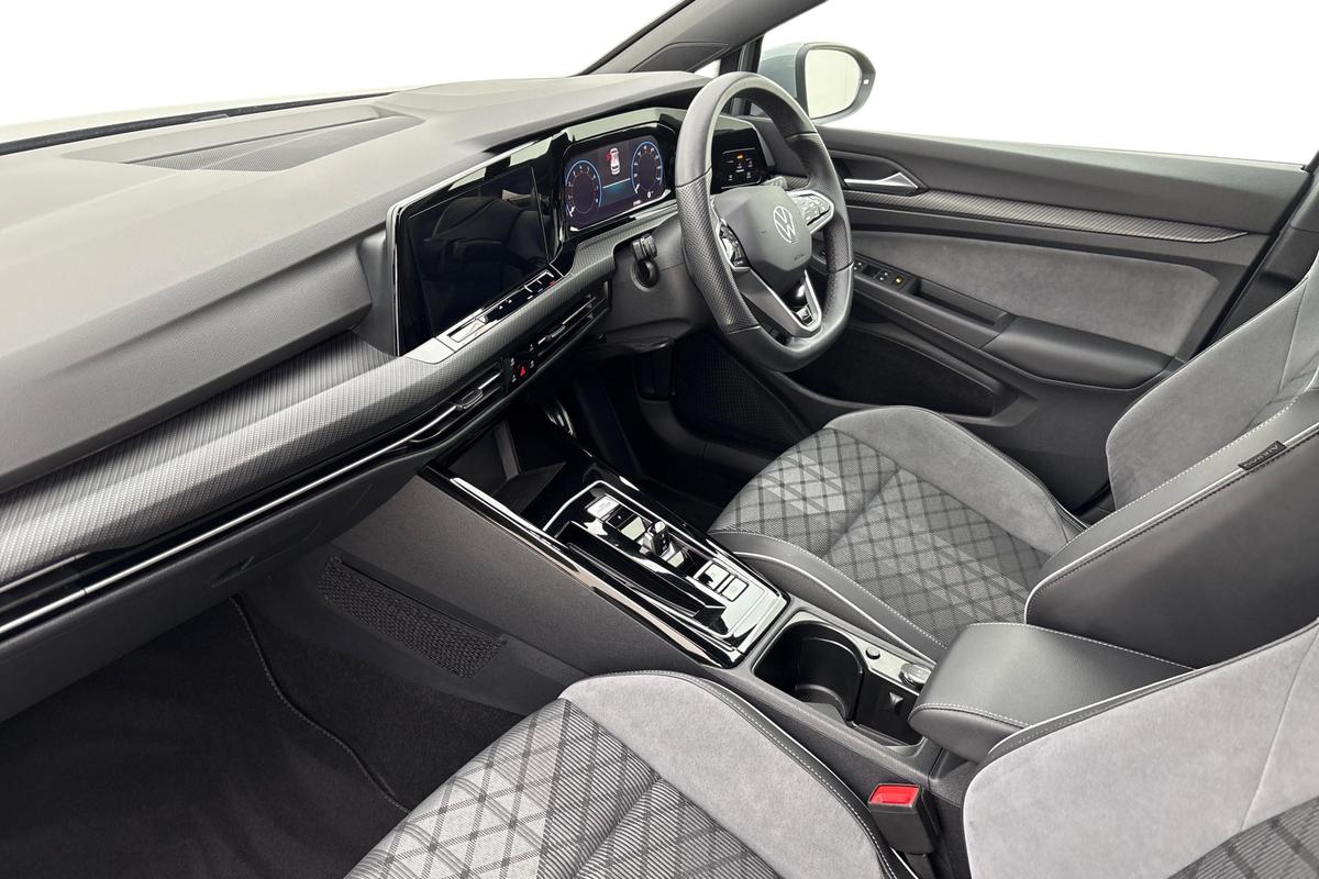 Used Volkswagen Golf 2024 for sale - 77005859: Photo 2