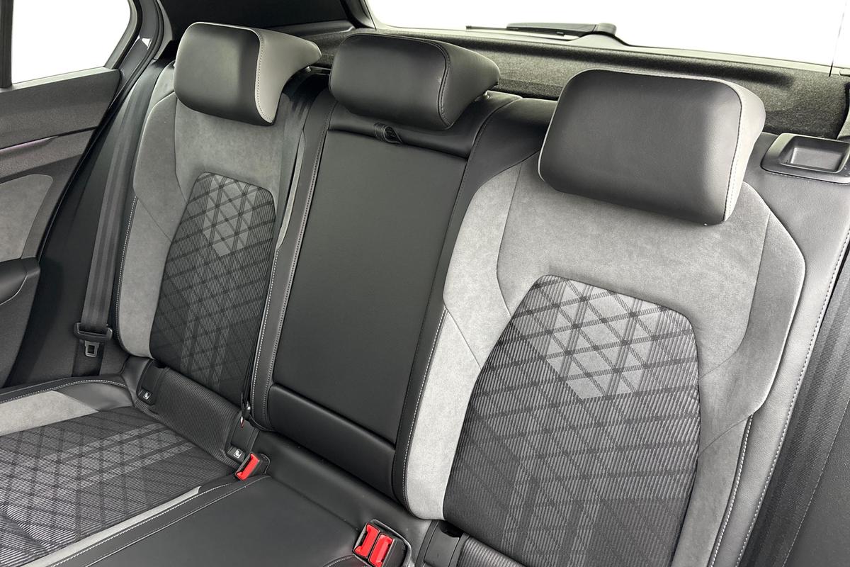 Used Volkswagen Golf 2024 for sale - 77005859: Photo 9